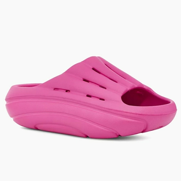 UGG Foamo EVA Slides - Picture 1 of 5